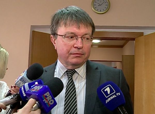 Chiar daca a fost solicitat ca informatia discutata la sedinta despre raportul Kroll sa fie secreta, vicepresedintele CNPF, prezent si el la sedinta, a dezvaluit cateva detalii curioase.