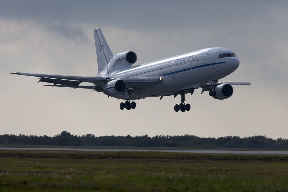 Incident în SUA: Două avioane cu pasageri s-au ciocnit violent