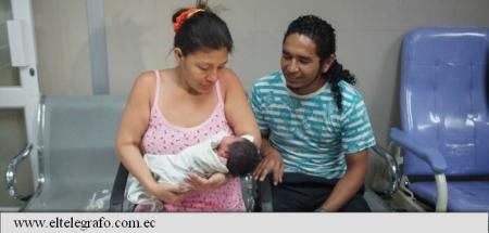 Un medic ORL a ajutat o femeie să nască într-un mall din Ecuador.