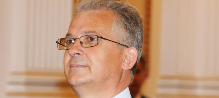 Angajaţii Serviciului de Informaţii şi Securitate (SIS) trebuie să fie mutaţi în altă clădire.