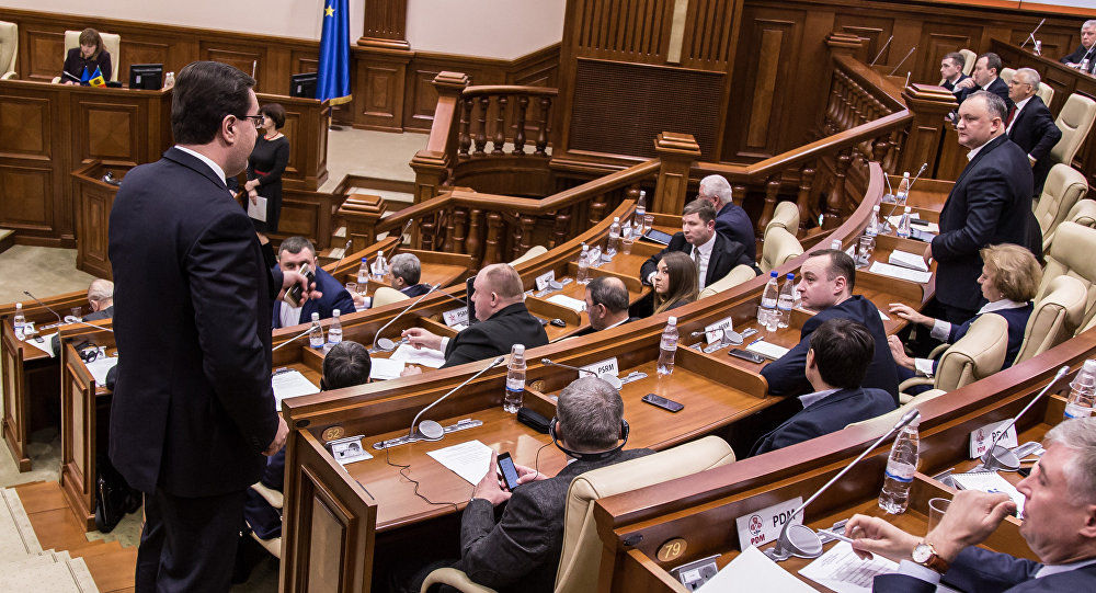 Actuala majoritate parlamentară are tot interesul, dar este şi pregătită, ca în această săptămână să purceadă deja la învestirea noului guvern.