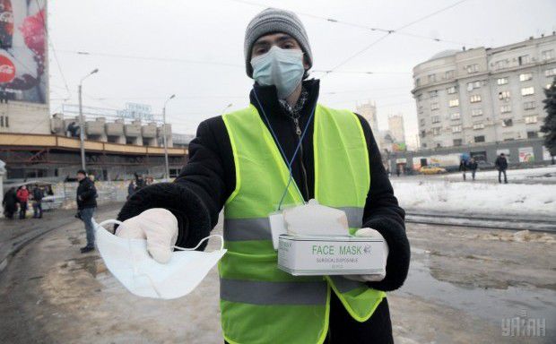 Из общего количества больных 61,5% составляют дети в возрасте до 17 лет.