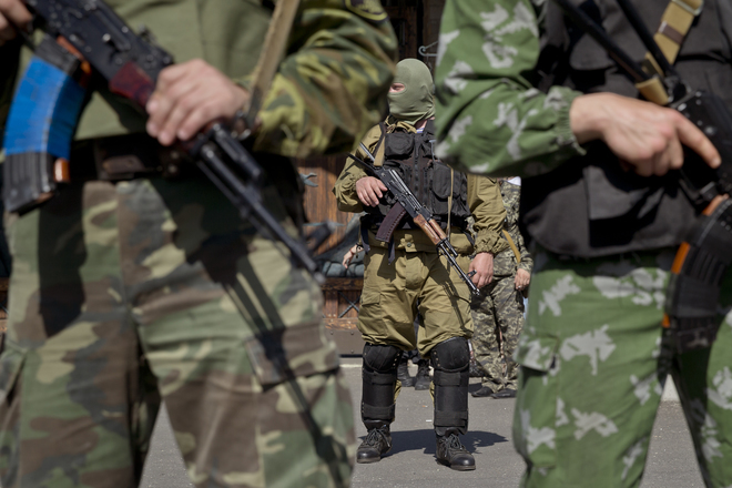 Ополченцы Луганской области отпустили из плена первых двух украинских военнослужащих.