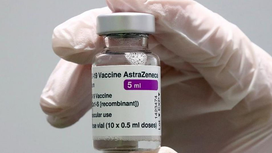 Словения приостановила вакцинацию AstraZeneca людей моложе 60 лет.