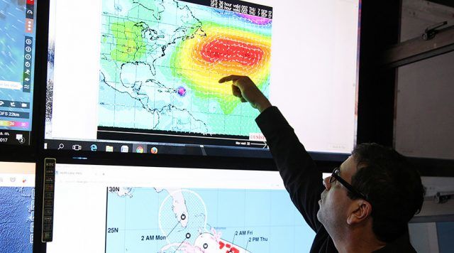 Uraganul Irma scade în intensitate, dar pericolul persistă.