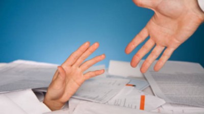 Membrii Partidului Liberal (PL) se bucură de o serie de avantaje, inclusiv de a primi ajutor gratis din partea formațiunii.