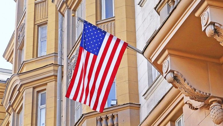 Полномочия по вопросам иммиграции для РФ, Молдовы и ряда стран перейдут к отделению в Афинах Службы гражданства и иммиграции США.