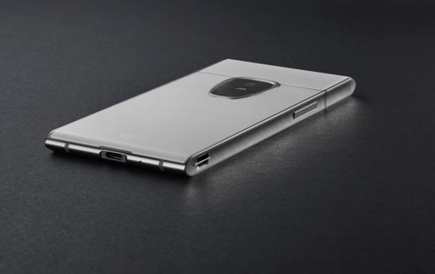 Первый серийный блокчейн-смартфон оценили в $999.