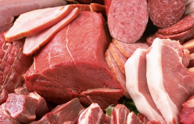 Продукты питания были конфискованы и сожжены в срочном порядке. Фото: romaniaregional.ro.