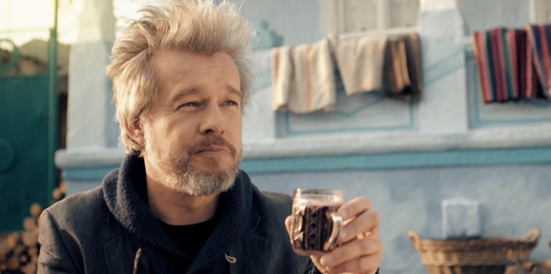 Sosia lui Brad Pitt promovează turismul în Moldova.