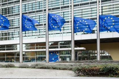 Евросоюз 30 сентября может начать пересматривать санкции против России.