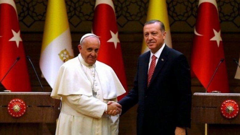 Preşedintele turc, Recep Erdogan, s-a întâlnit cu Papa Francisc