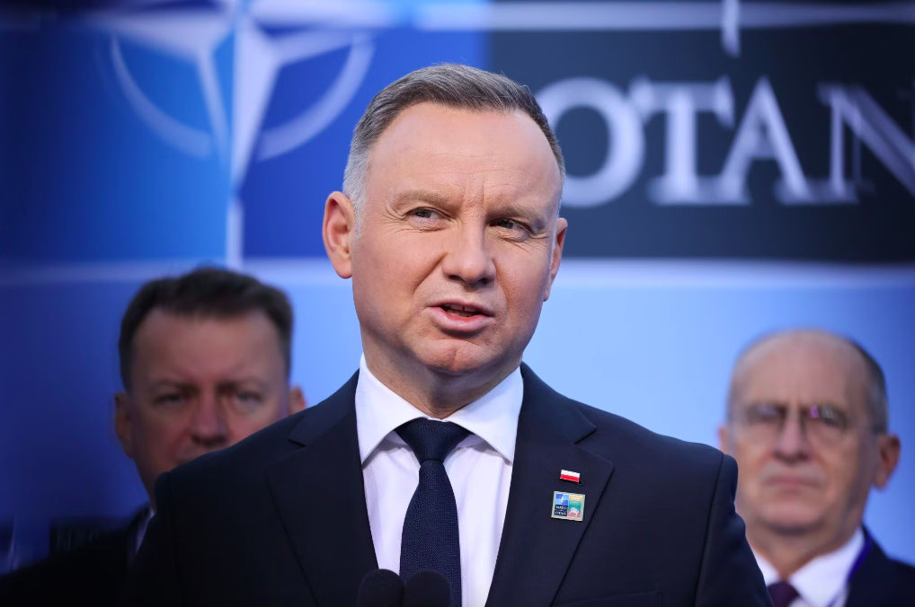 Дуда: У Украины недостаточно оружия, чтобы изменить баланс в войне.