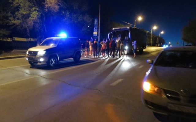 Более 60 молдаван заблокированы на румынской автомагистрали.