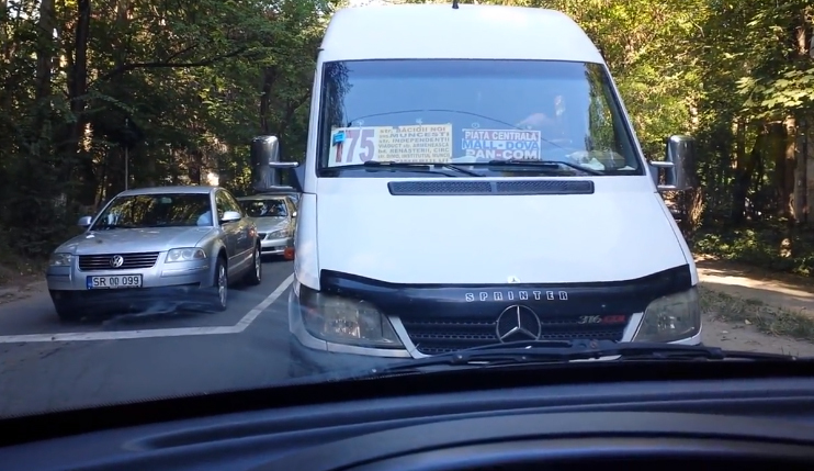 Решение муниципалитета преследует цель ускорения дорожного движения в периметре улиц Алеку Руссо и Николае Димо.