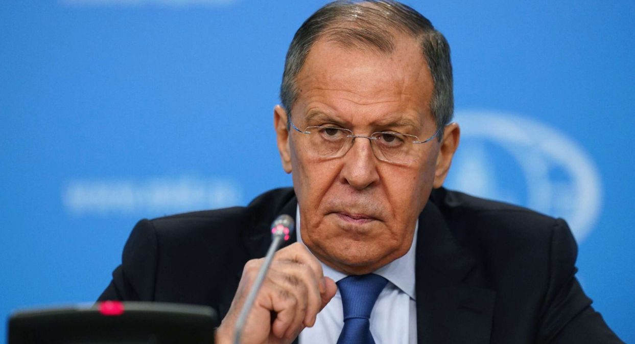 Лавров раскритиковал Турцию за поставки оружия Украине.
