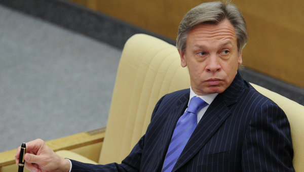 США общаются с Украиной как с полуколонией, заявил глава международного комитета Госдумы Алексей Пушков (ЕР). Фото: ria.ru