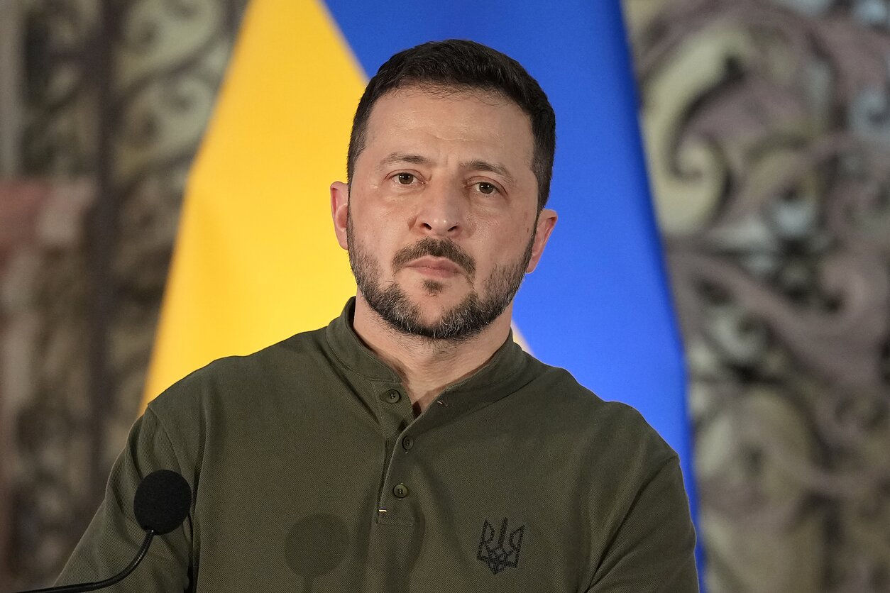 Зеленский: Украина пригласит Россию на Саммит мира.