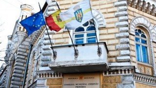 Муниципальный совет не первый раз принимает бюджет с опозданием.