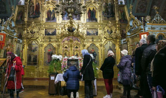 В Монастырь Чуфля вновь доставили икону Божией Матери.