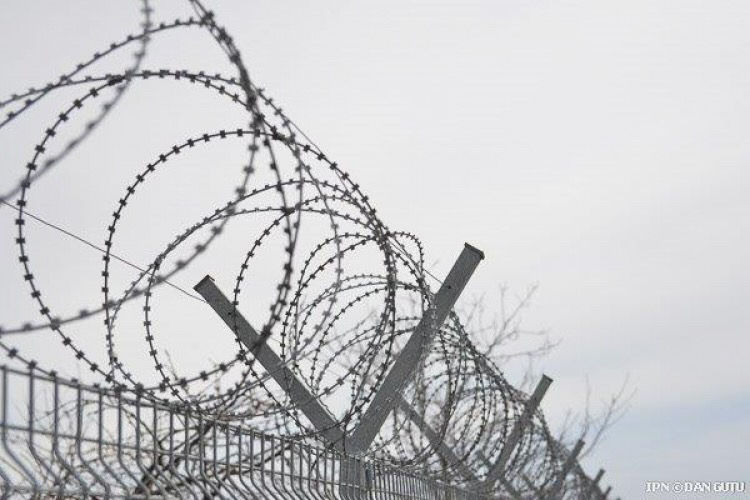 Суд отправил 20-летнего мужчину в тюрьму на 23 года: изнасиловал ребенка.