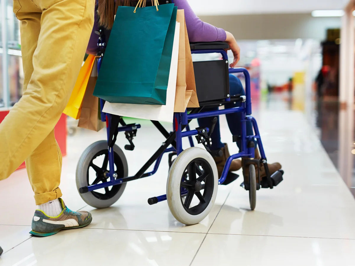 Copiii cu dizabilități din Moldova vor primi anual câte 3.000 de lei.