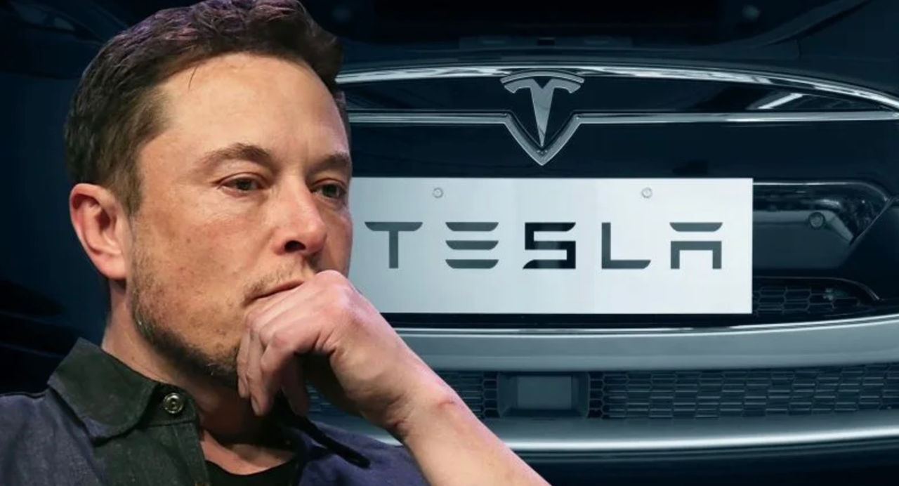 Маск: Версия автопилота Tesla для КНР обучена на роликах из соцсетей.
