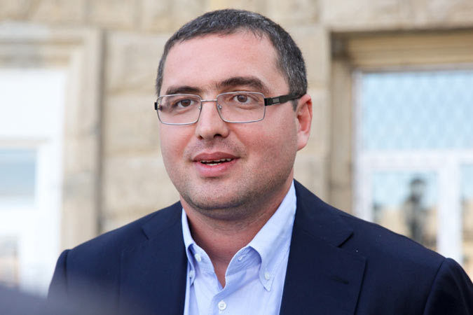 Renato Usatîi a fost reţinut de colaboratorii Serviciului de Informaţii şi Securitate (SIS), vineri, 23 octombrie.