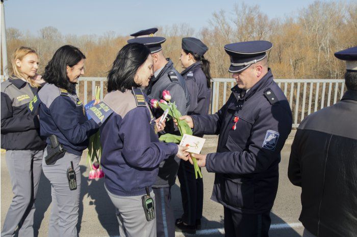 Сотрудники Пограничной полиции Молдовы и Румынии обменялись мэрцишорами.