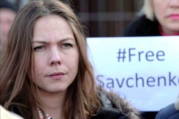 Сестре украинской летчицы Надежды Савченко Вере разрешено покинуть Россию.