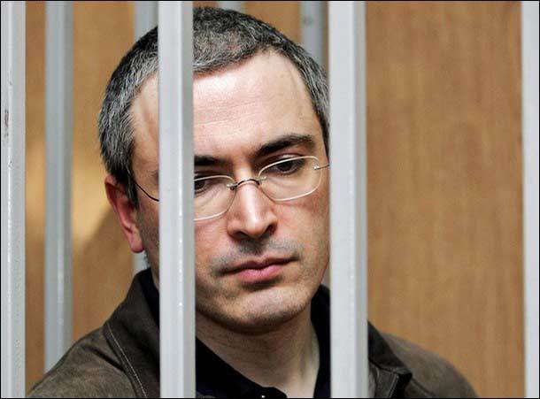 Мать экс-главы Михаила Ходорковского заявляет, что узнала о прошении ее сына о помиловании из СМИ.