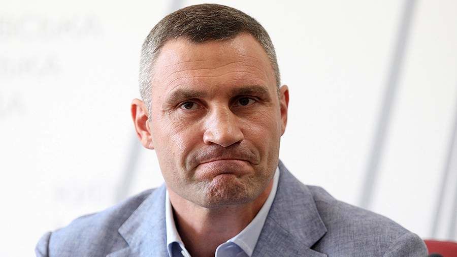 Виталий Кличко поздравил украинцев с 2220 годом.