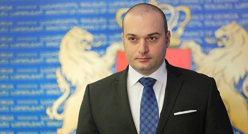 В Грузии власти списали долги более 600 тыс. граждан перед банками.