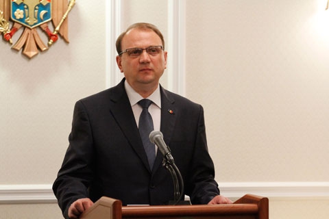 Бумаков заметил, что запрещенные к ввозу в Россию партии вина его не интересуют. Фото: moldnews.md