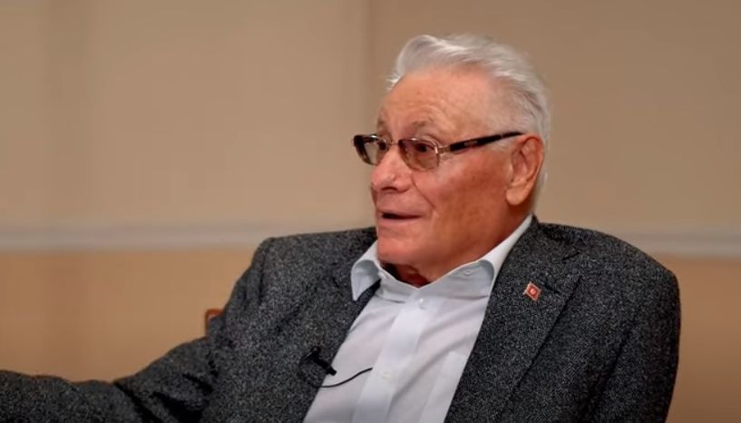 Лучинский: Небольшое государство должно дружить с большими странами.