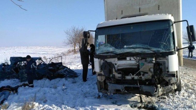 Семьям погибших в ДТП сотрудников «Почты Молдовы» собрали пожертвования.