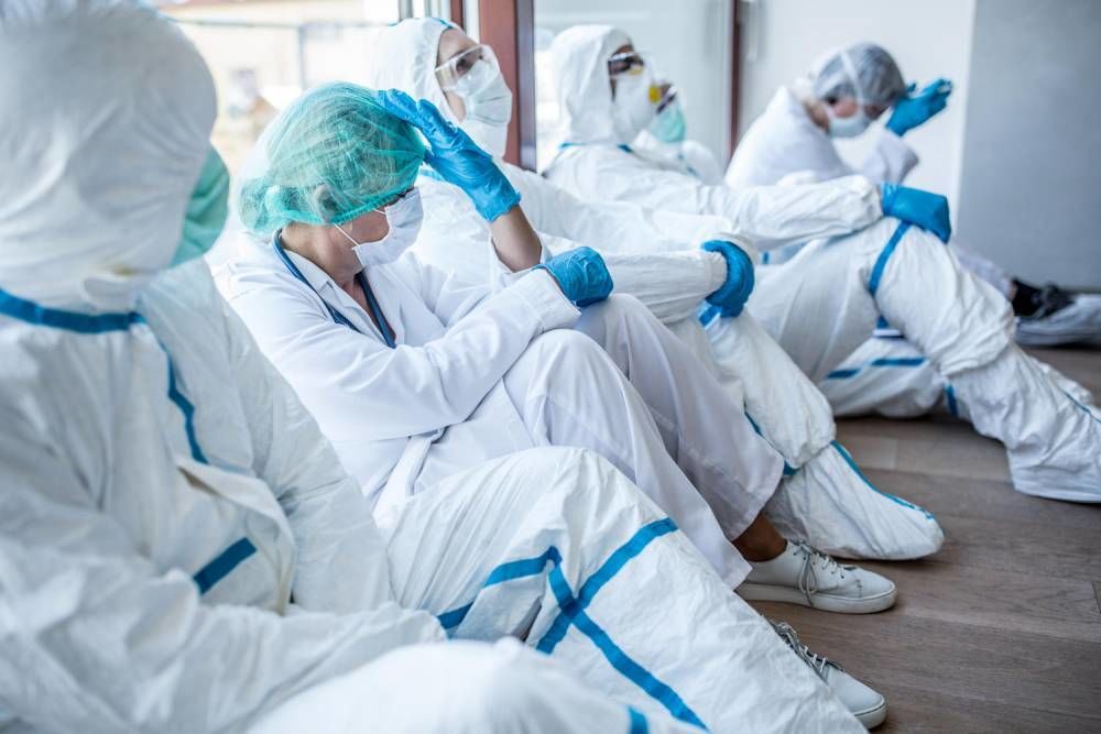 ВОЗ: суточная заболеваемость коронавирусом в мире идет на убыль.