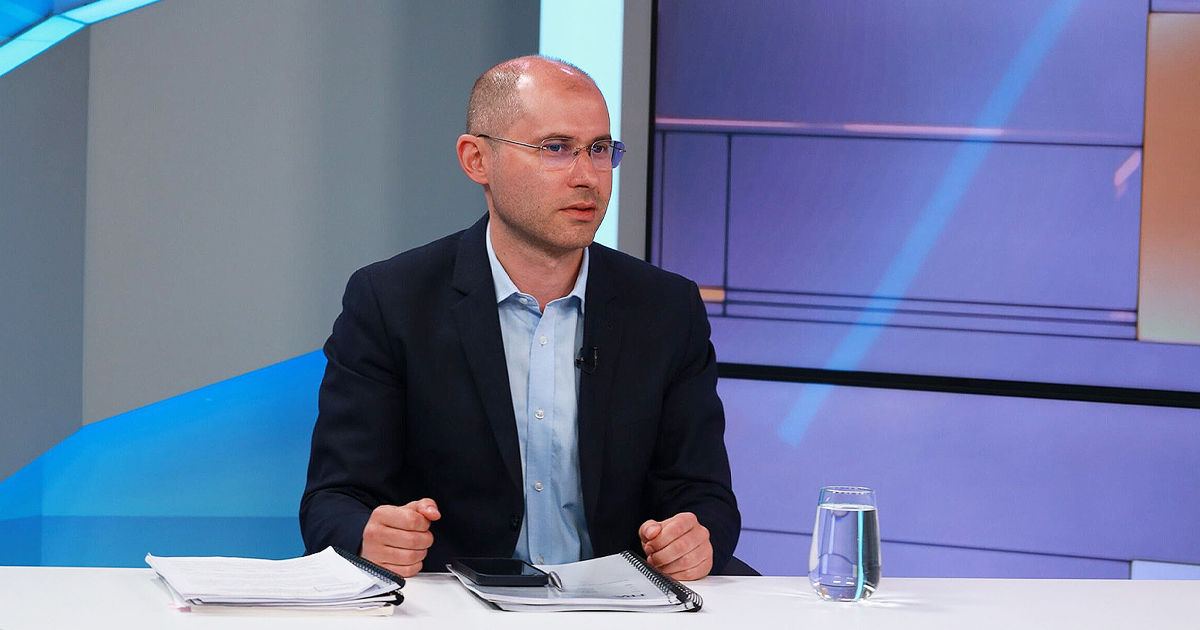 Tofilat: Angajații de rând de la Moldovagaz primesc 8.000-9.000 lei.
