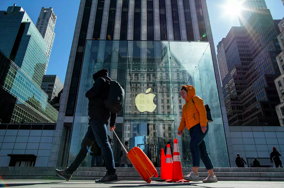 Apple блокирует смартфоны, украденные во время протестов в США.