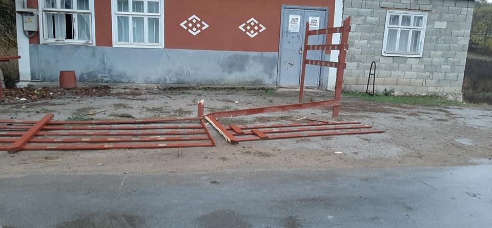В Ниспоренском районе напали на офис блока ACUM.