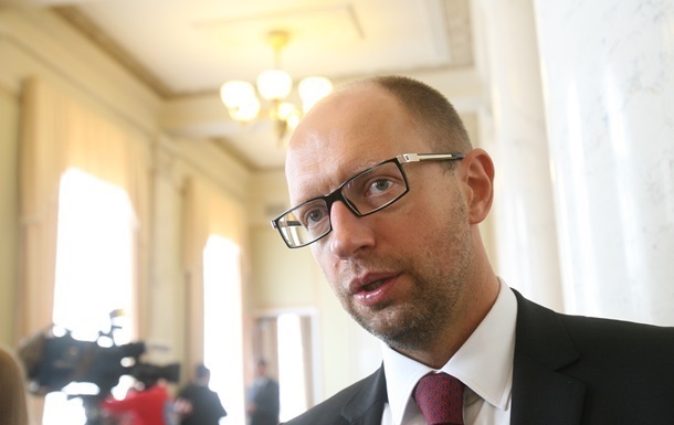 «Их мандат должен включать в себя восток и юг Украины, в том числе Автономную Республику Крым», — следует из заявления Яценюка.