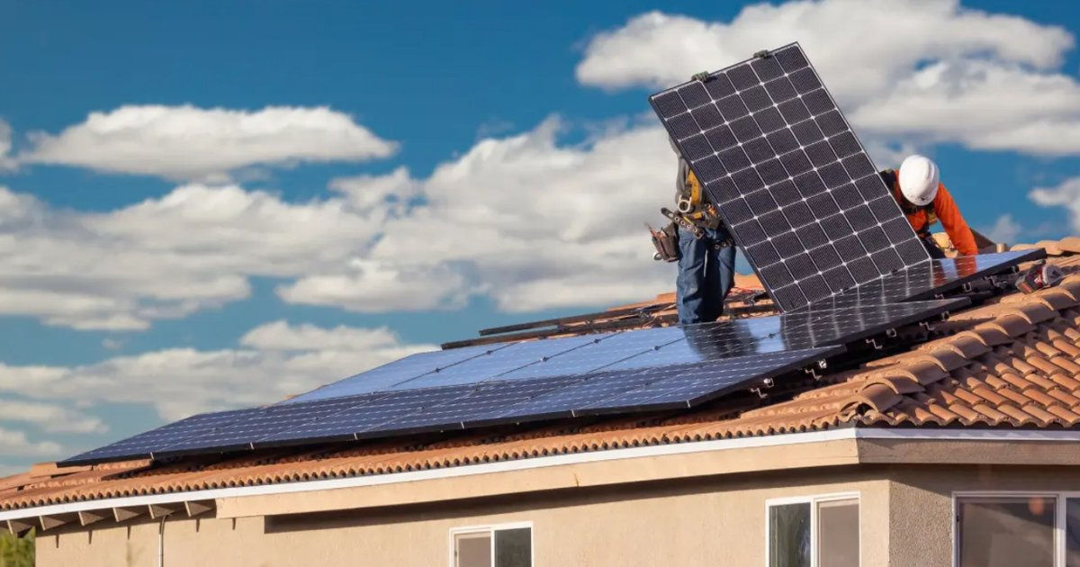 Fermele solare sunt deconectate în masă în Australia.