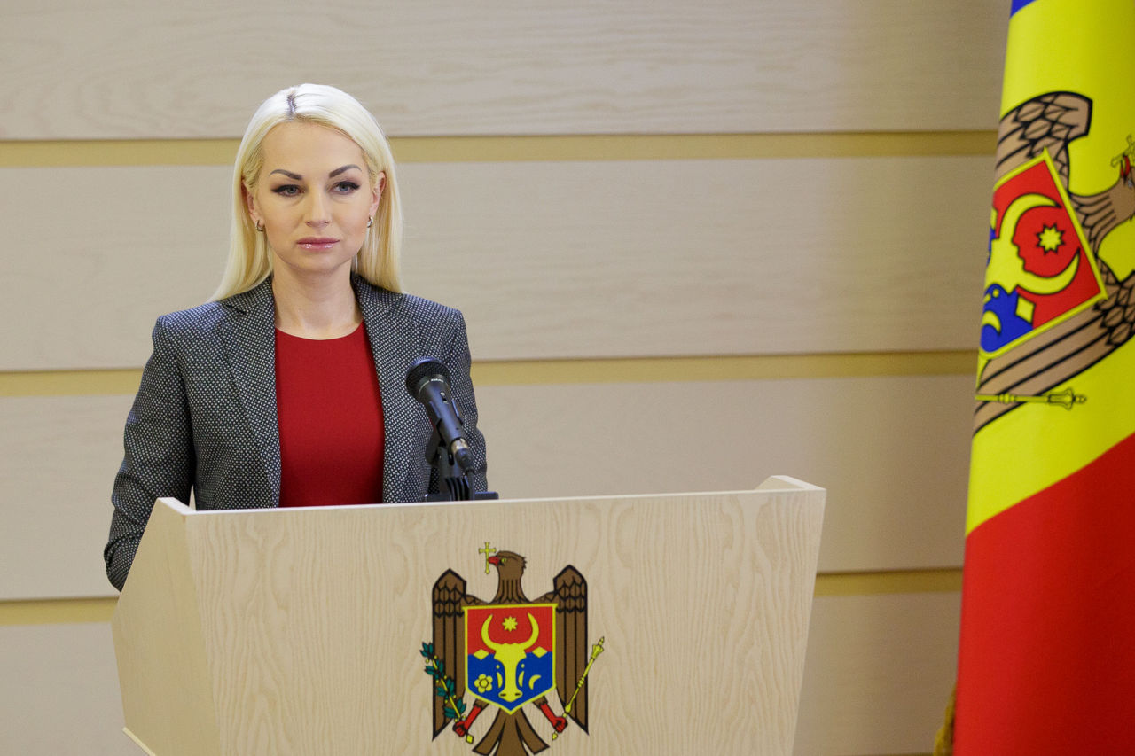 Депутат Марина Таубер остается под домашним арестом.