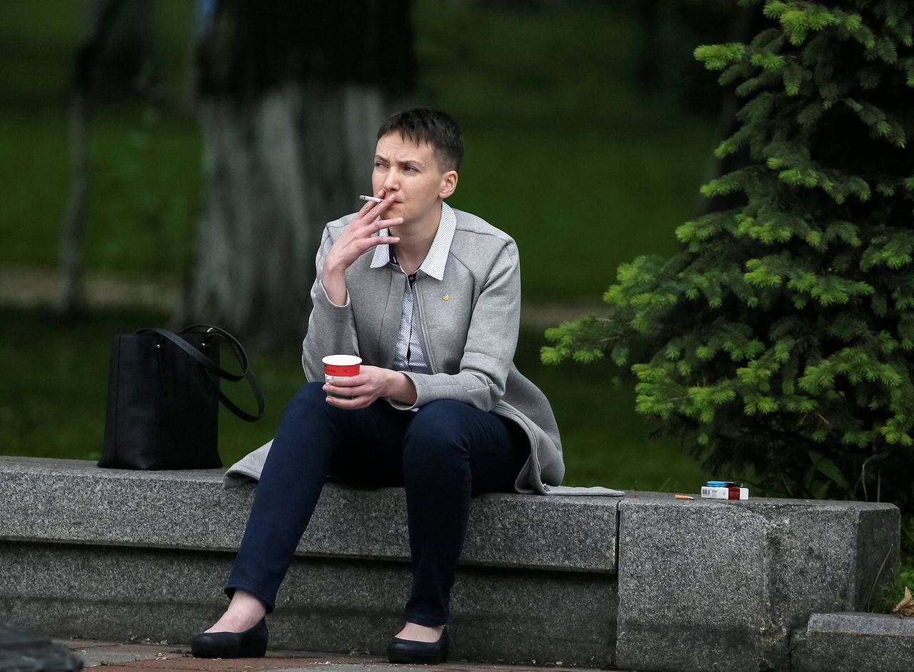 В Гималаях одна из горных вершин названа в честь украинской летчицы Надежды Савченко.