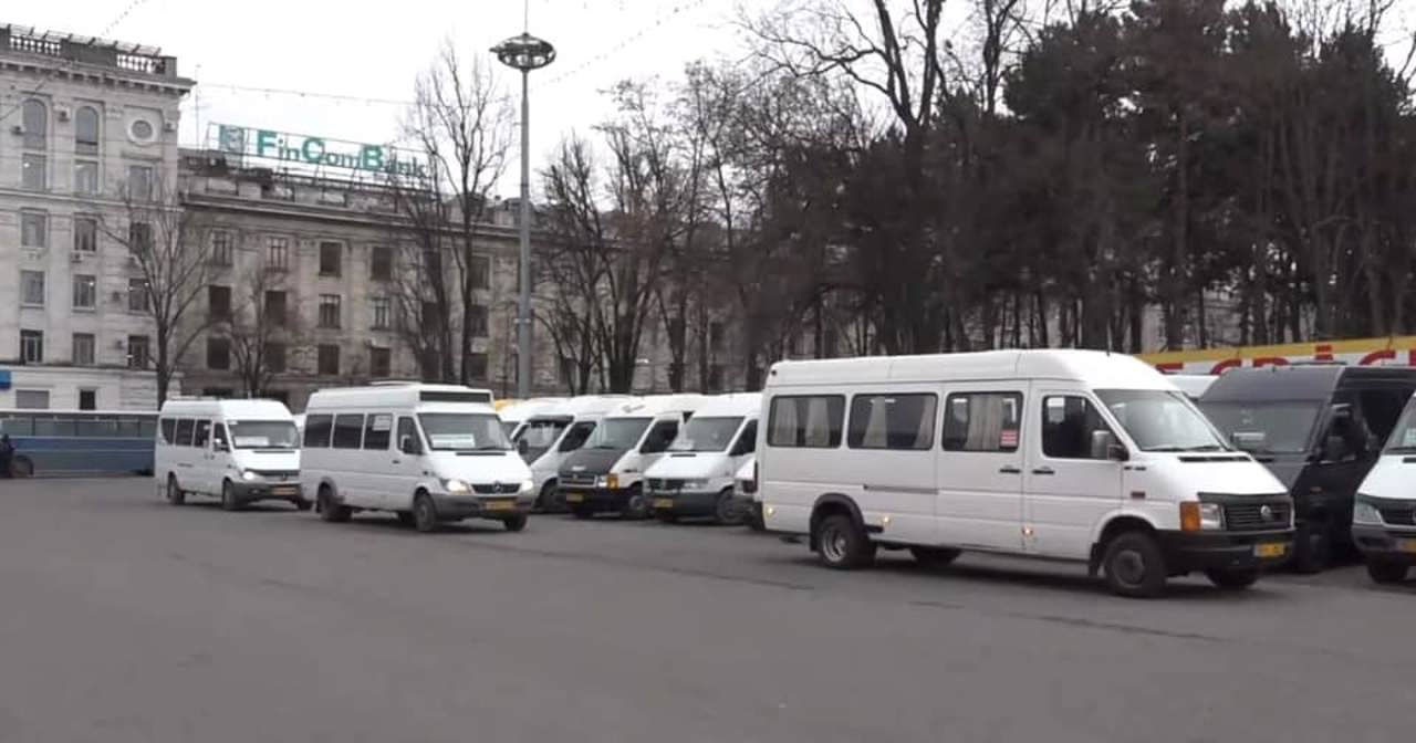 Забастовка автоперевозчиков нарушила планы жителей Молдовы.