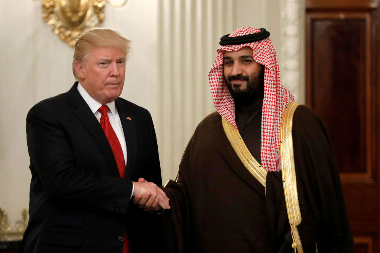 Официальный представитель Саудовской Аравии антимиграционный указ Трампа, вступающий завтра в силу, поддержал.