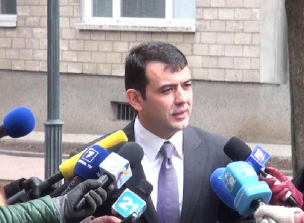 Chiril Gaburici a pornit în căutarea voturilor. Foto: jurnal.md