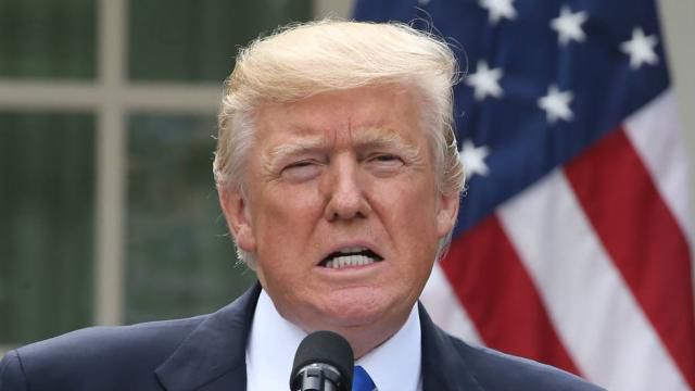 Donald Trump, dat în judecată pentru interdicția privind prezența transsexualilor în armată. 