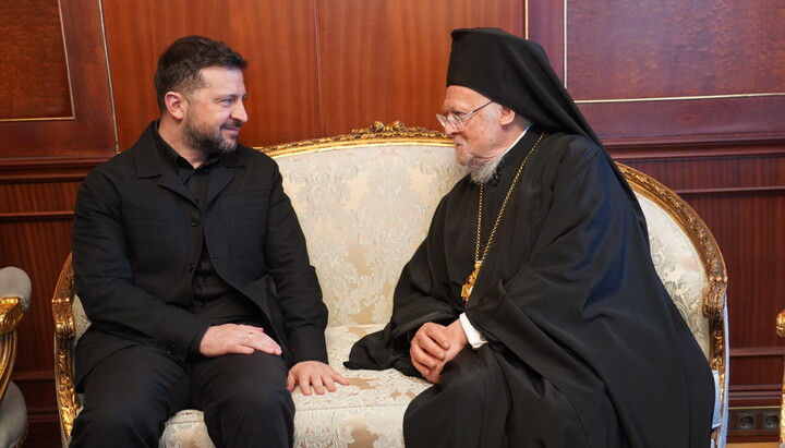 Zelenski a avut o discuție cu Patriarhul Ecumenic Bartolomeu la Aeroportul Chișinău.