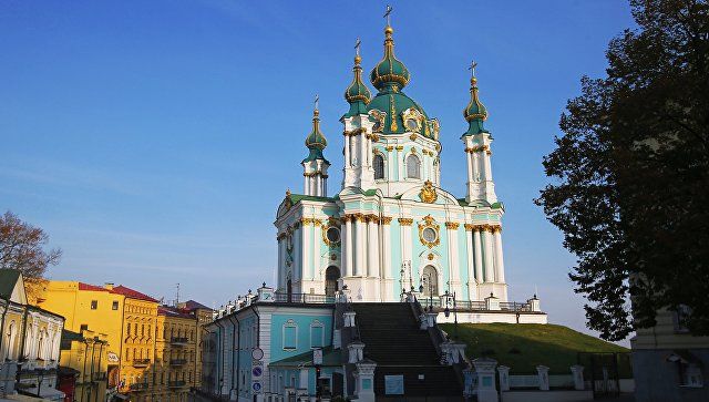 Эксперт назвал причины спешки созыва "объединительного собора" на Украине.